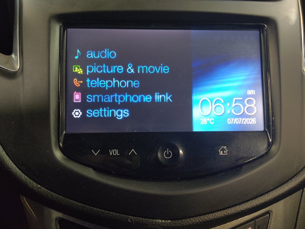 Used 2016 Chevrolet Trax LTZ FWD image 25