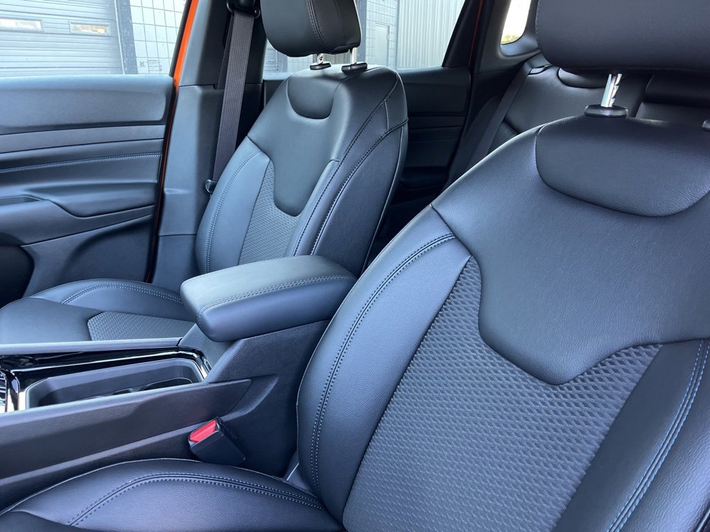 New 2026 Jeep Compass Latitude image 23