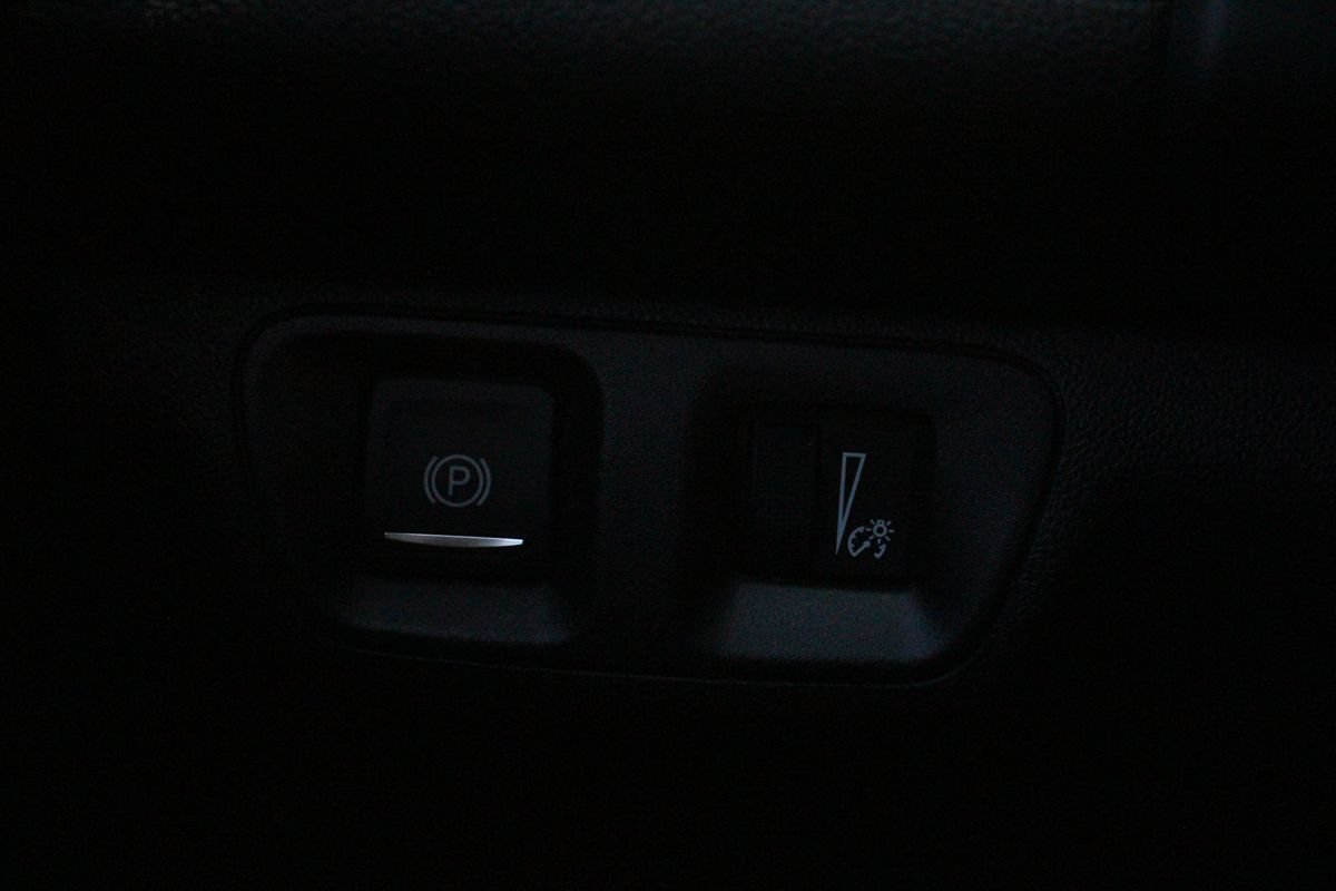 Used 2018 GMC Acadia SLE FWD image 32