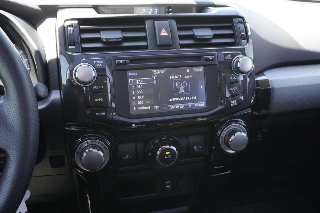 Used 2015 Toyota 4Runner Trail Premium AWD/4WD image 15