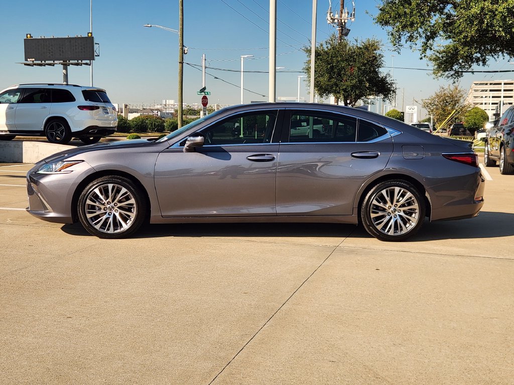 Used 2019 Lexus ES 350 w/ Premium Package FWD image 4