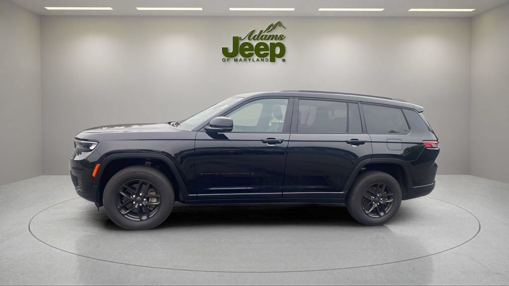 Used 2022 Jeep Grand Cherokee L Laredo AWD/4WD image 3