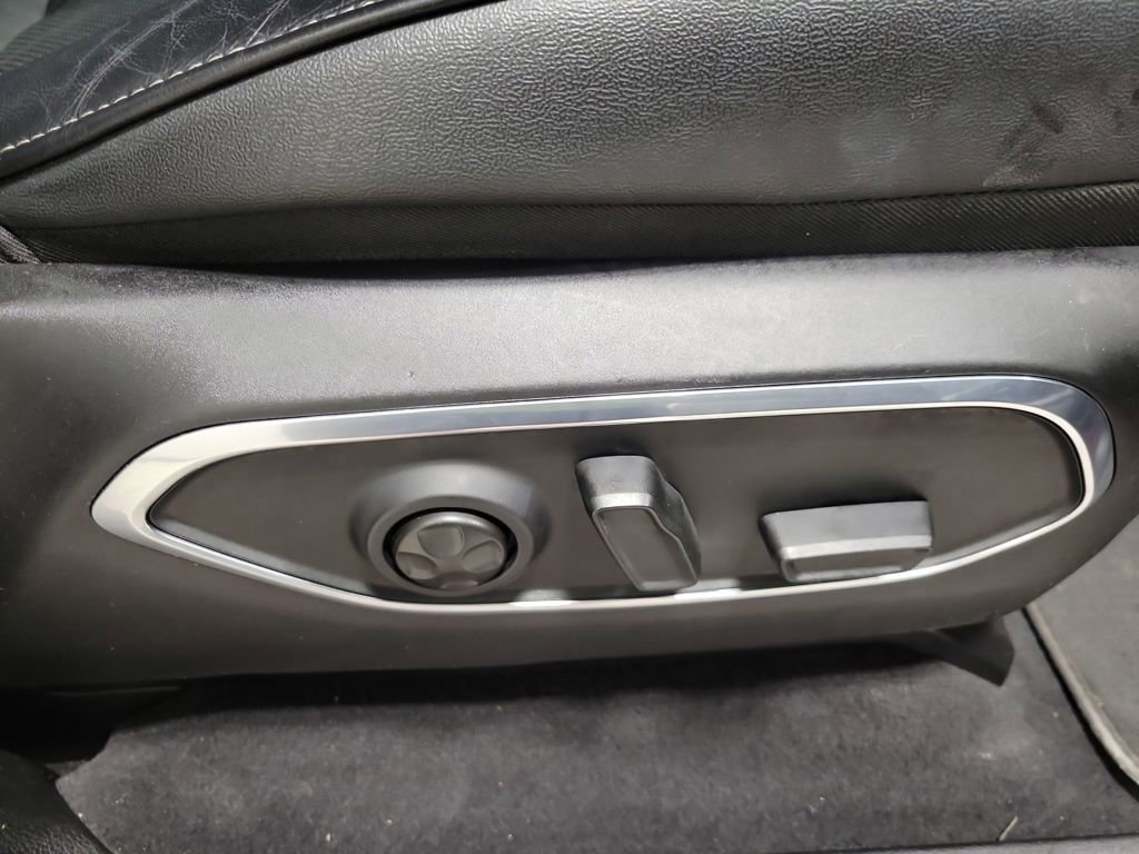 Used 2023 Jeep Wagoneer 4WD image 29