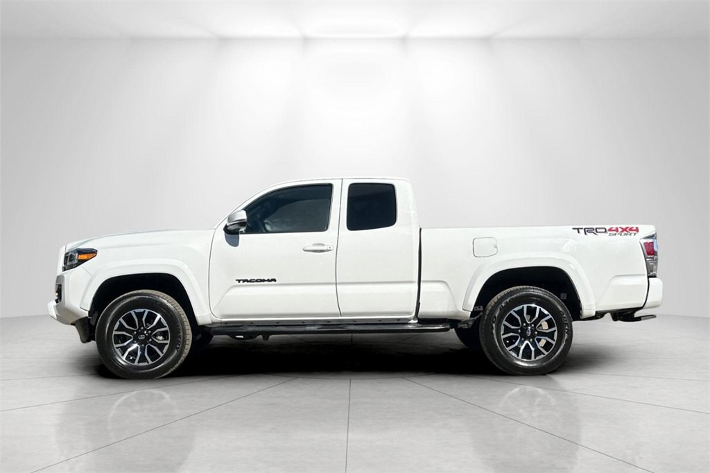 Used 2023 Toyota Tacoma TRD Sport w/ Technology Package image 7