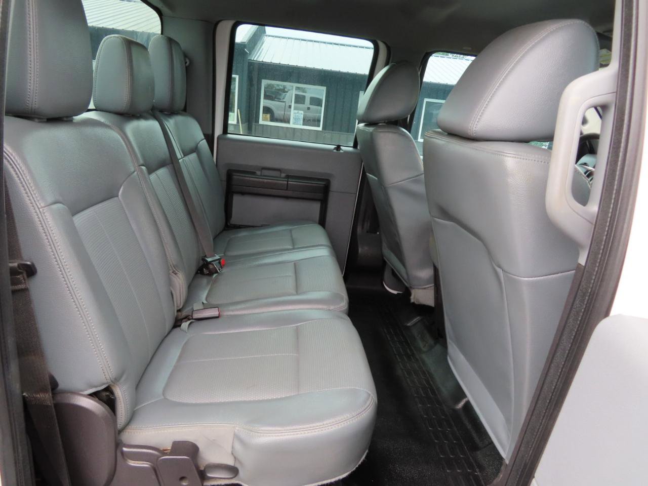 Used 2016 Ford F250 XL w/ Power Equipment Group AWD/4WD image 38