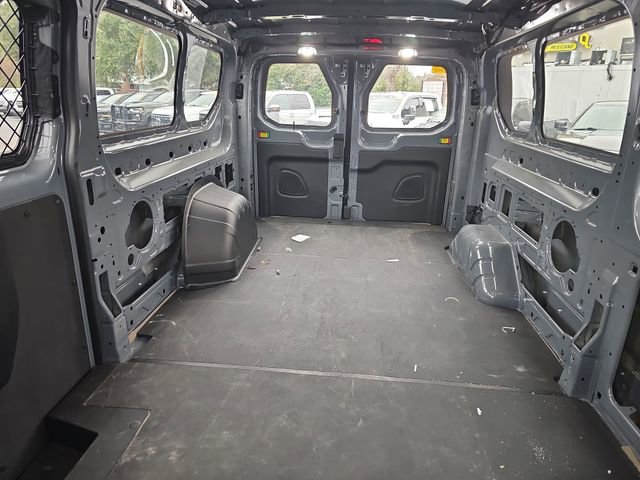 Used 2022 Ford E-Transit Low Roof image 24