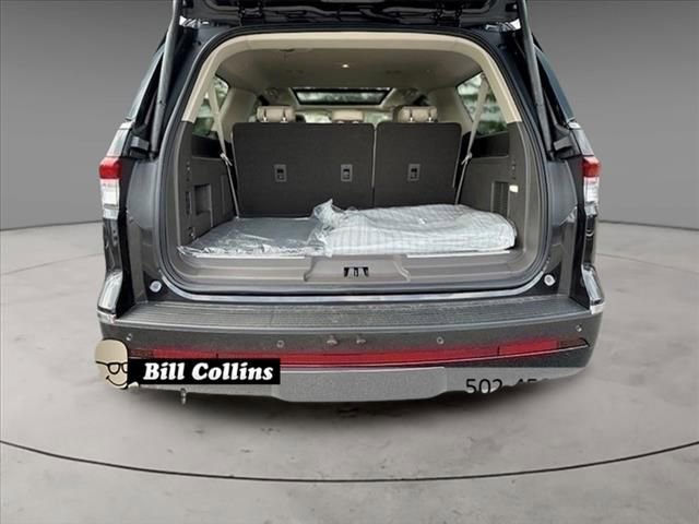New 2024 Lincoln Navigator L Reserve AWD/4WD image 8