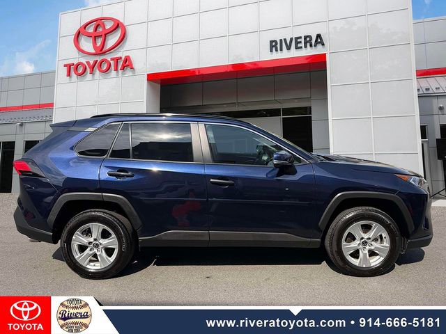 Used 2021 Toyota RAV4 XLE image 4