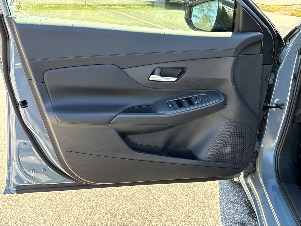 New 2026 Nissan Sentra SV w/ SV Convenience Package FWD image 20