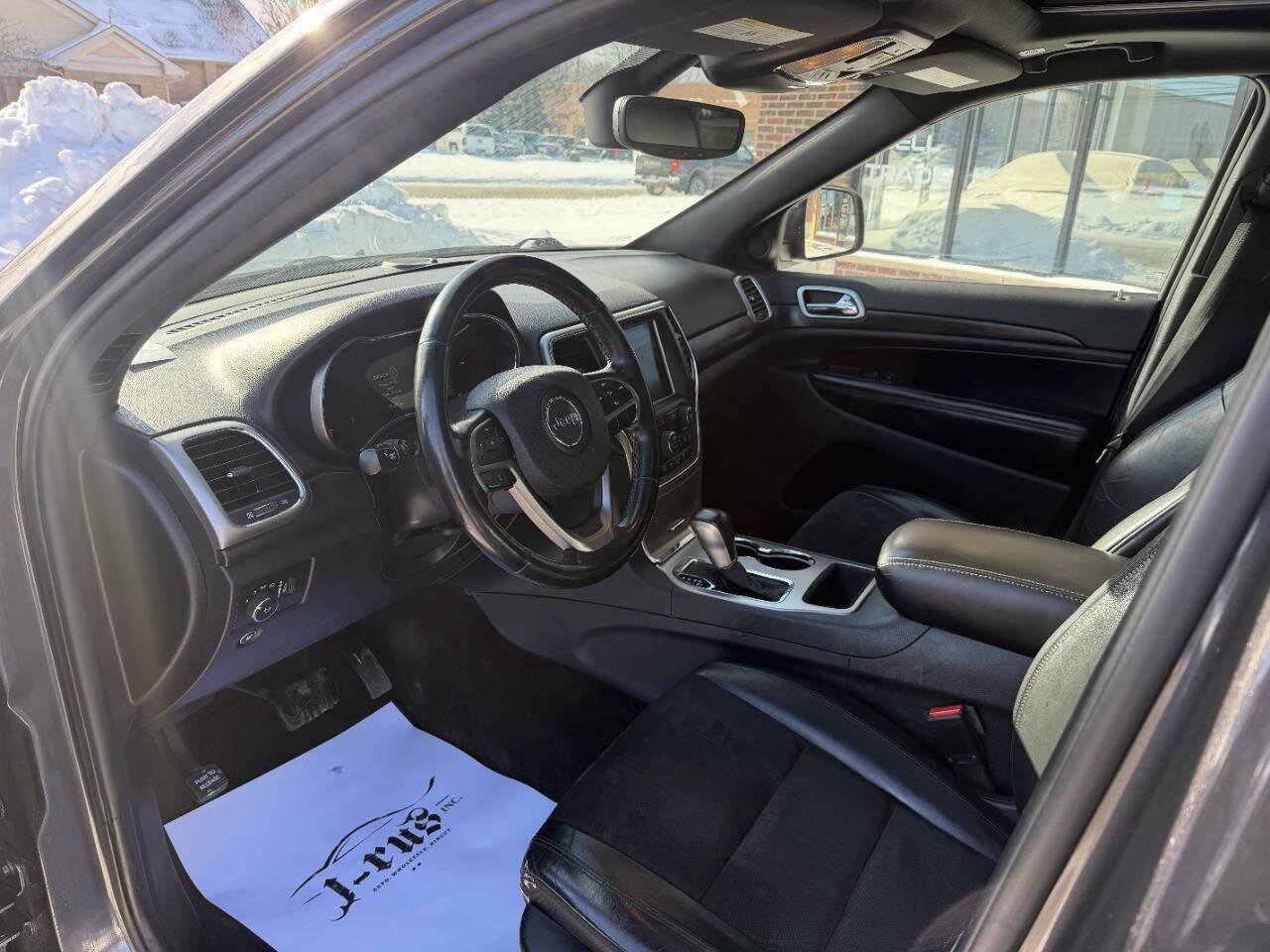 Used 2018 Jeep Grand Cherokee Altitude image 13