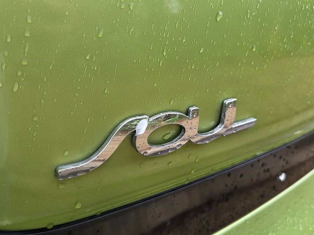 Used 2016 Kia Soul Base image 9