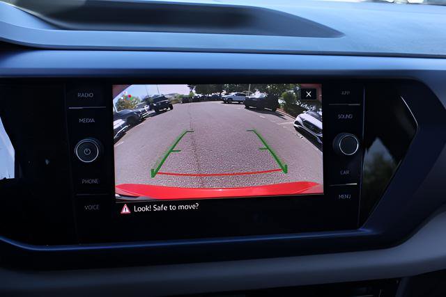 Certified 2022 Volkswagen Taos SE w/ IQ.Drive SE Package image 24