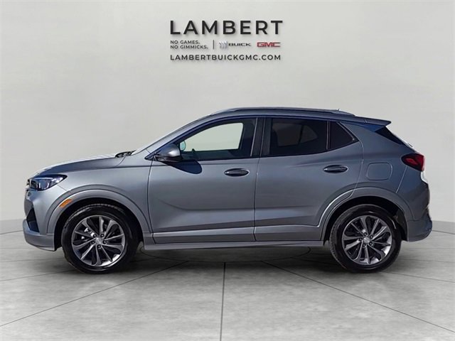 Used 2023 Buick Encore GX Select w/ Sport Touring Package image 2