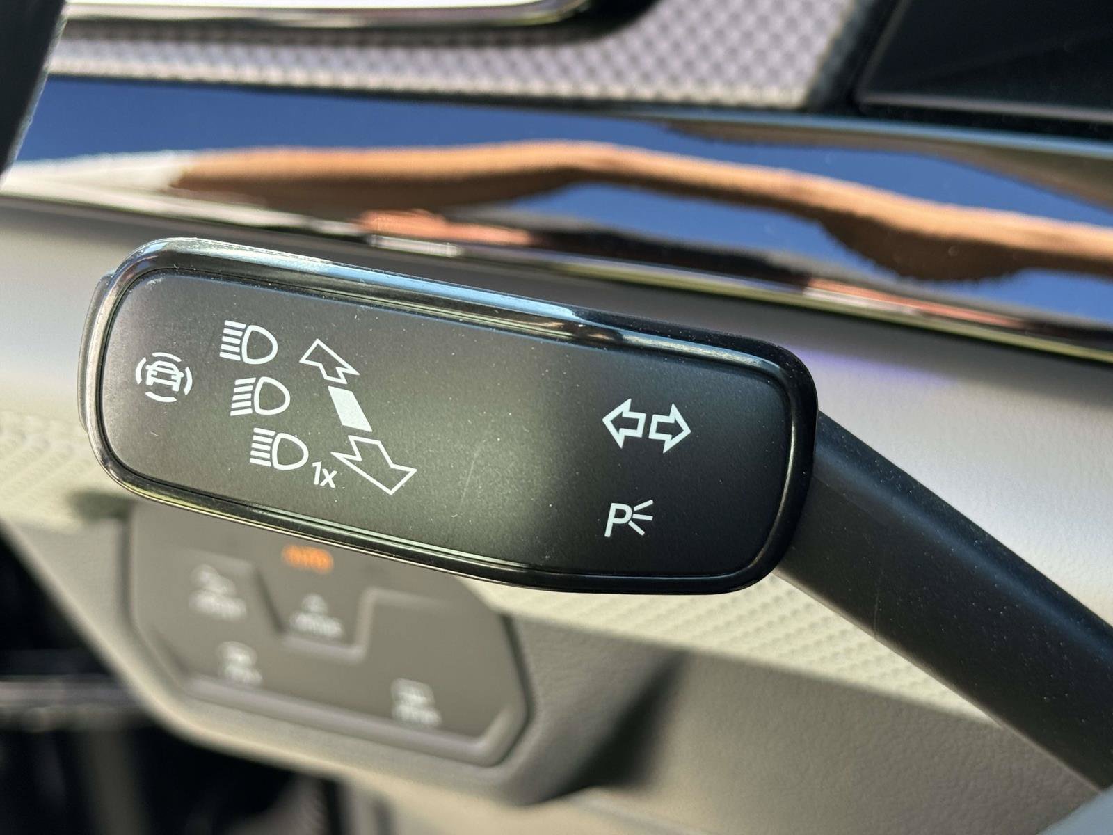 Certified 2026 Volkswagen Atlas Peak Edition AWD/4WD image 24
