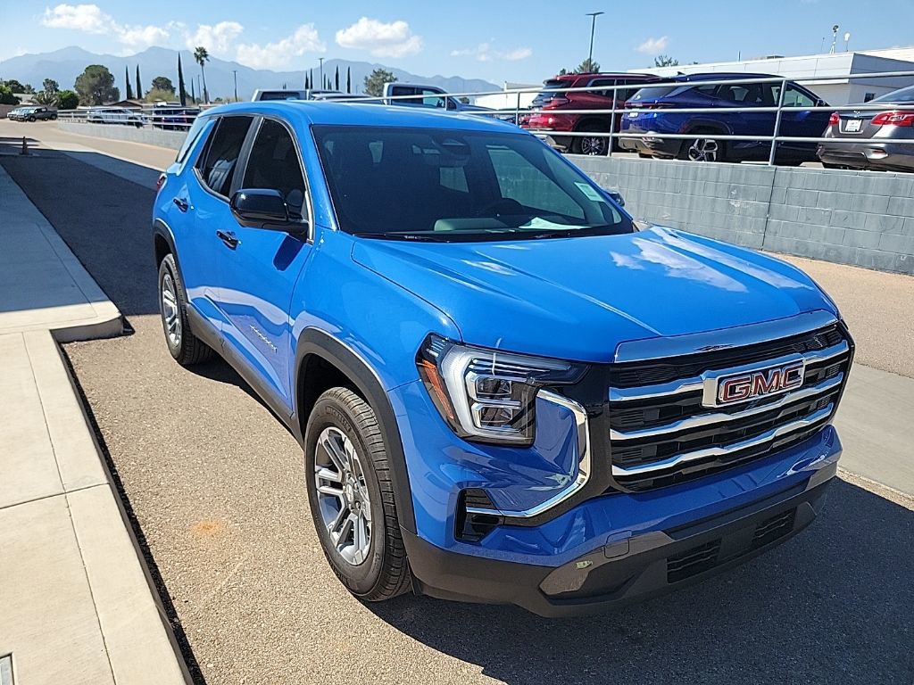 Used 2025 GMC Terrain Elevation w/ Technology Package II image 9