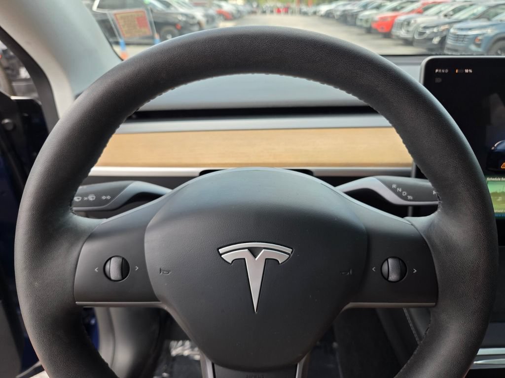 Used 2024 Tesla Model Y Performance AWD/4WD image 28