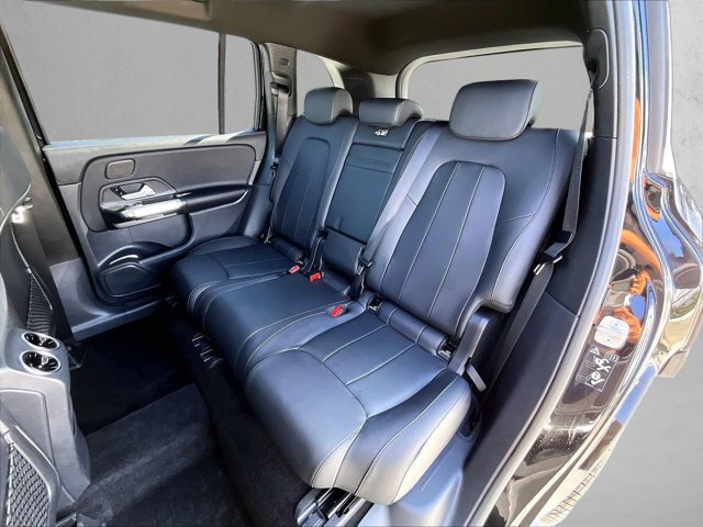 Used 2024 Mercedes-Benz GLB 250 image 28