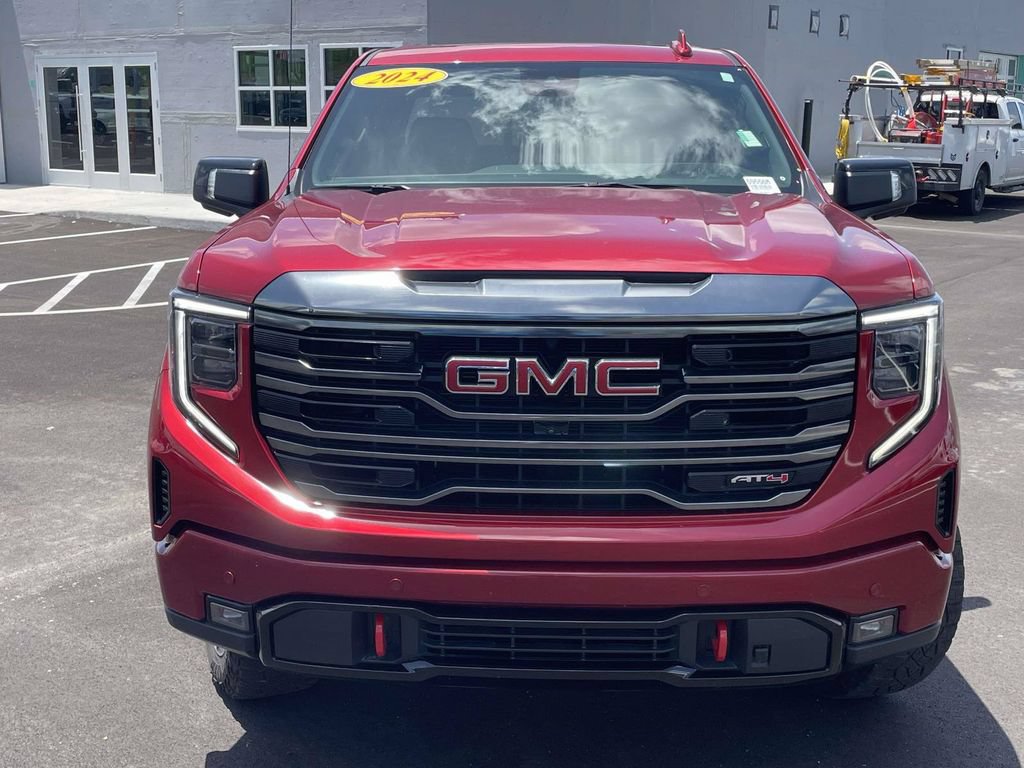 Used 2024 GMC Sierra 1500 AT4 w/ AT4 Preferred Package AWD/4WD image 8