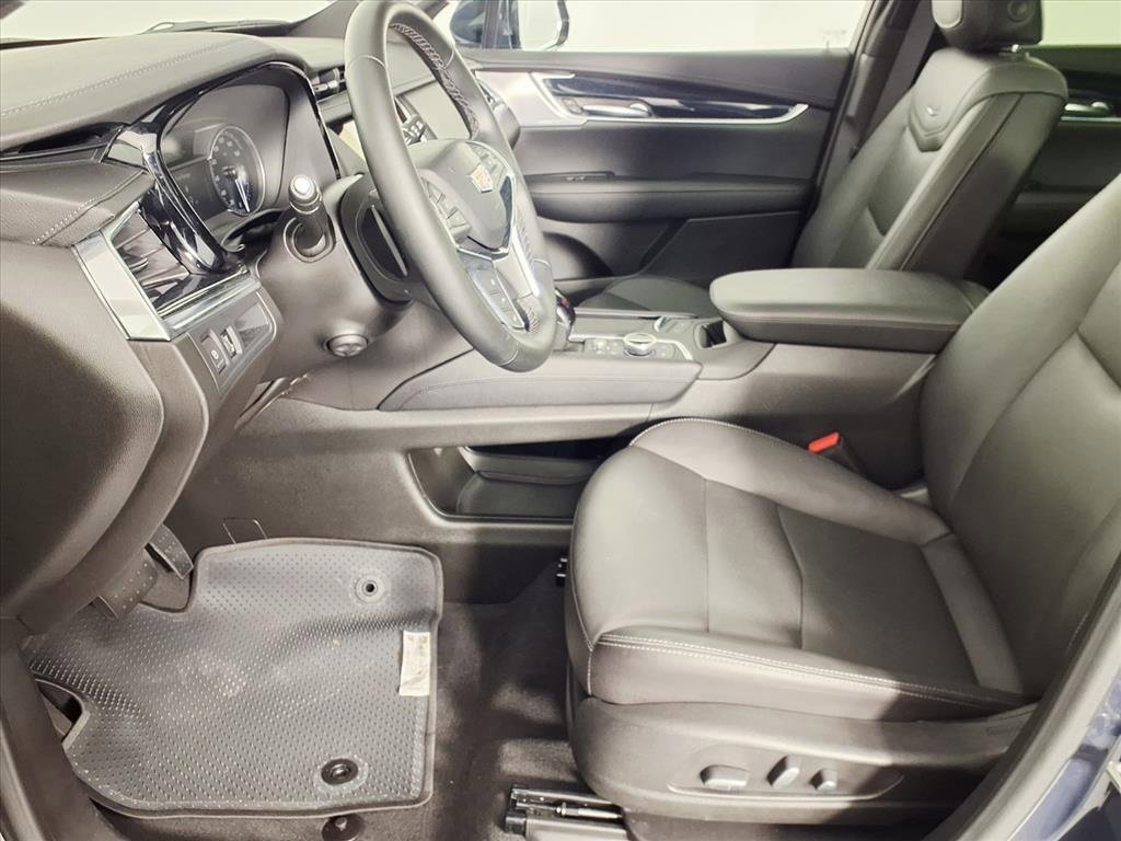 Certified 2025 Cadillac XT5 Premium Luxury image 6