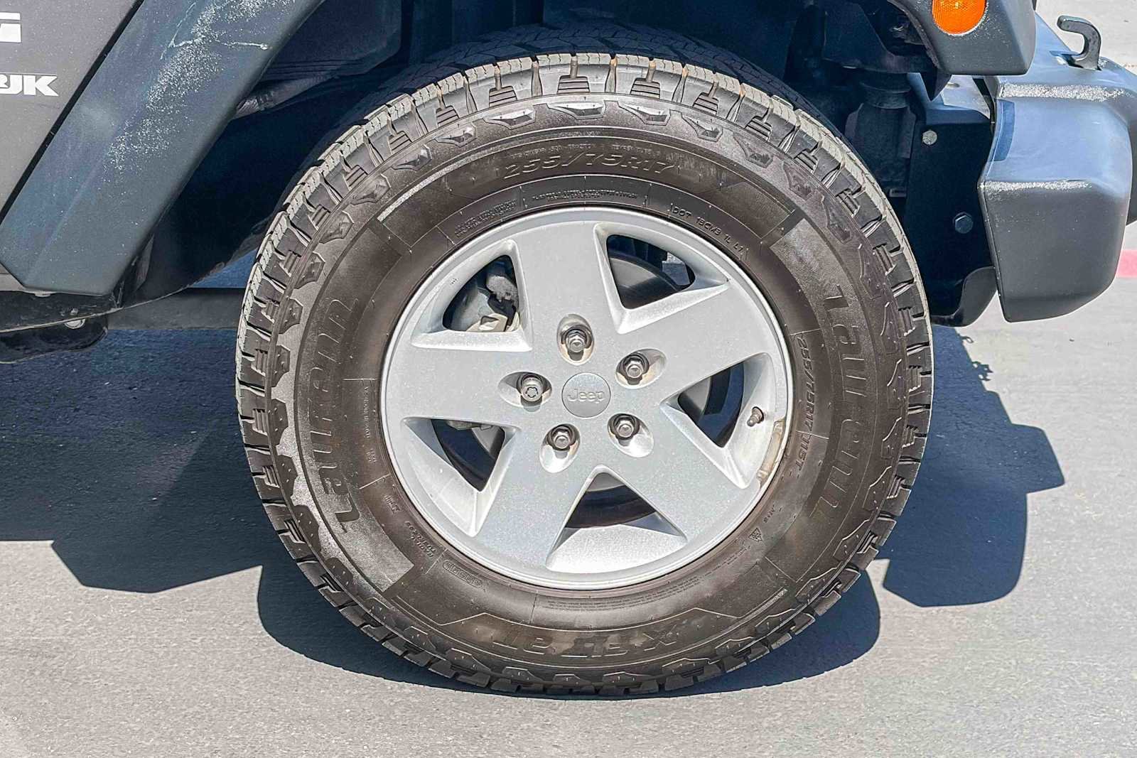 Used 2018 Jeep Wrangler Sport image 9