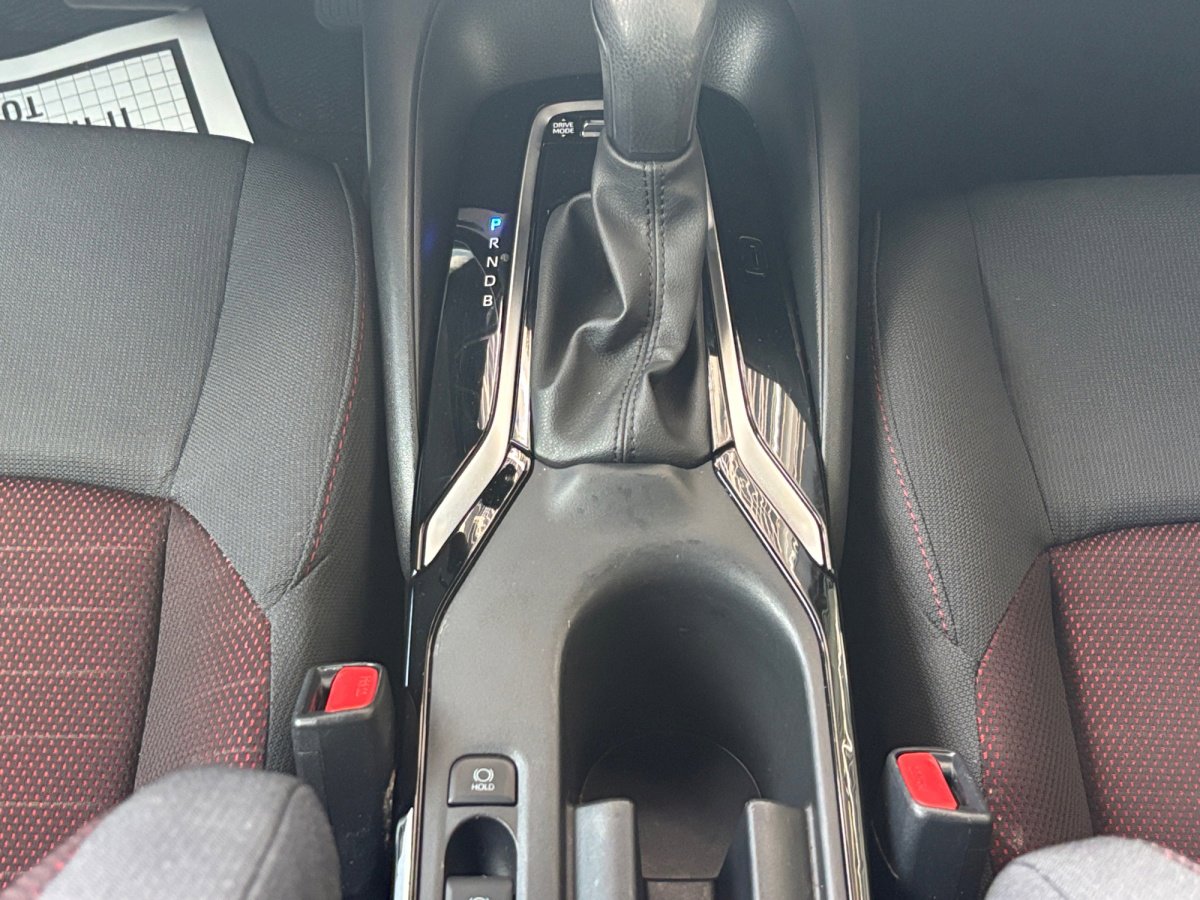 Used 2024 Toyota Corolla SE FWD image 5