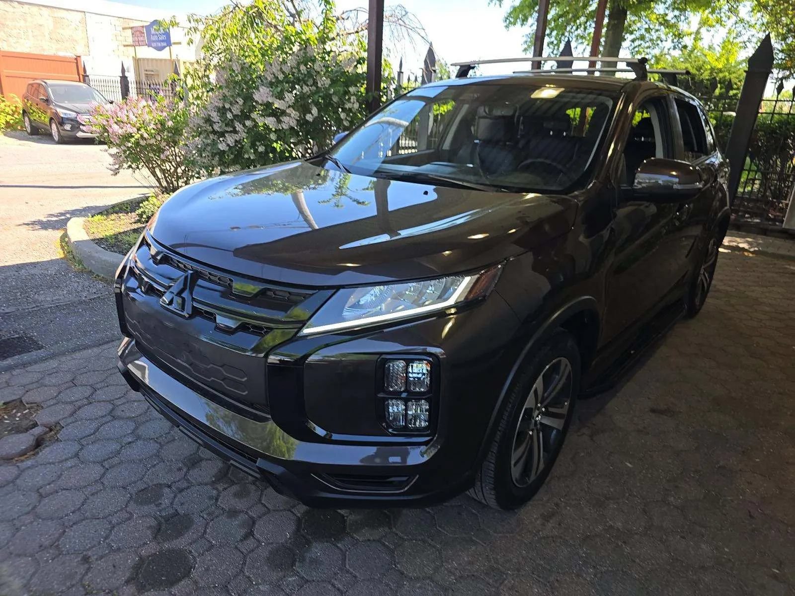 Used 2023 Mitsubishi Outlander Sport SE AWD/4WD image 1