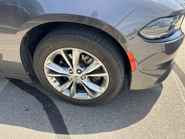 Used 2022 Dodge Charger SXT AWD/4WD image 4