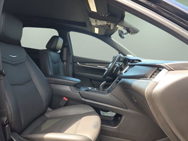 Used 2021 Cadillac XT5 Sportv w/ LPO, ONYX Package AWD/4WD image 15