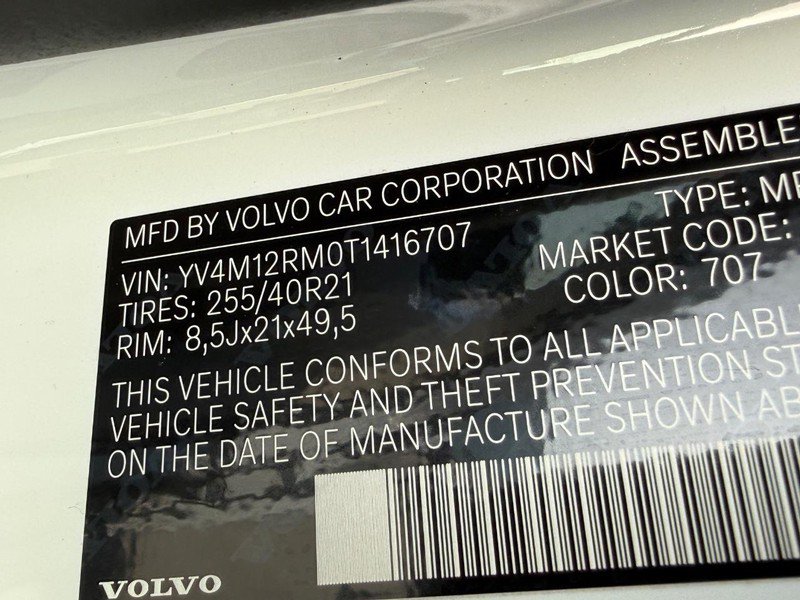 Certified 2026 Volvo XC60 B5 Ultra AWD/4WD image 25