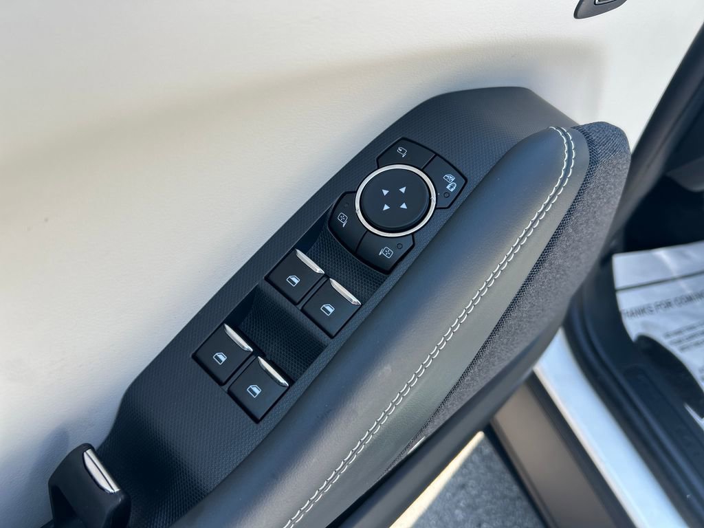 Used 2025 Ford Mustang Mach-E Premium AWD/4WD image 13