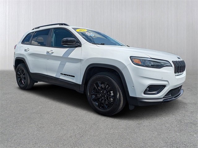 Used 2023 Jeep Cherokee Altitude Lux