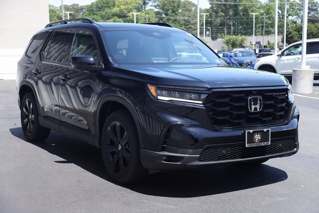 New 2025 Honda Pilot Black Edition image 14