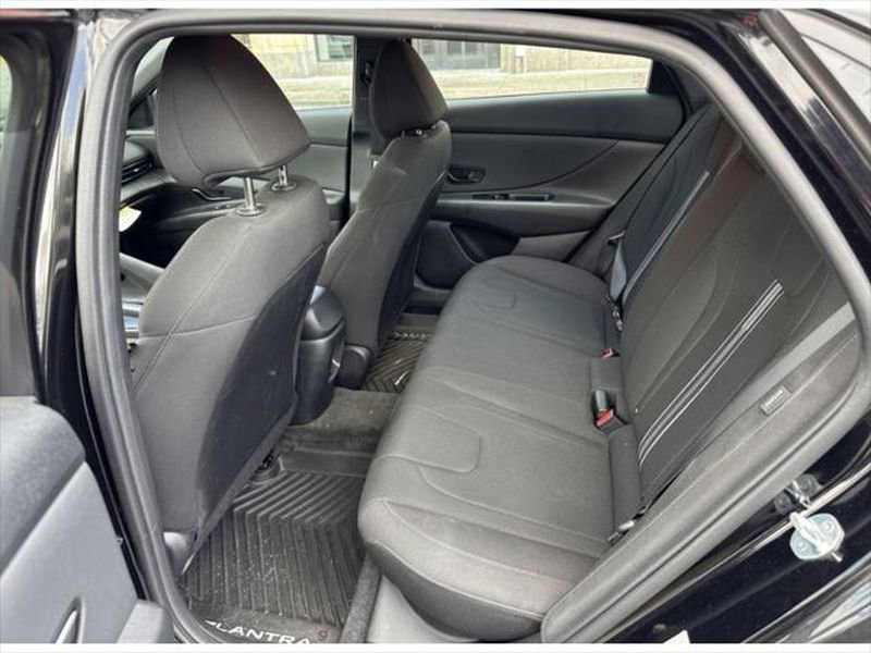 New 2025 Hyundai Elantra Sport image 11