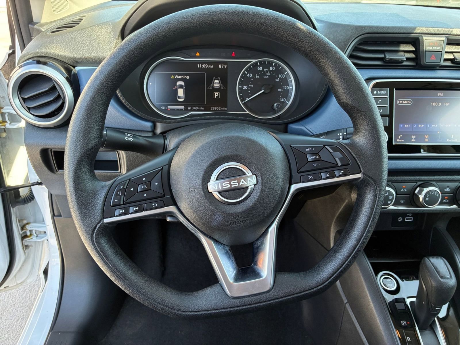 Used 2025 Nissan Versa SV image 25