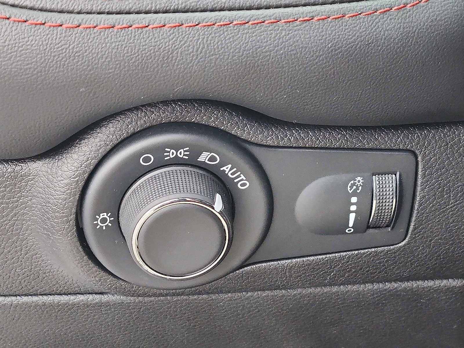 Certified 2024 Dodge Durango R/T image 24