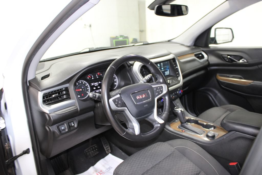 Used 2019 GMC Acadia SLE FWD image 14