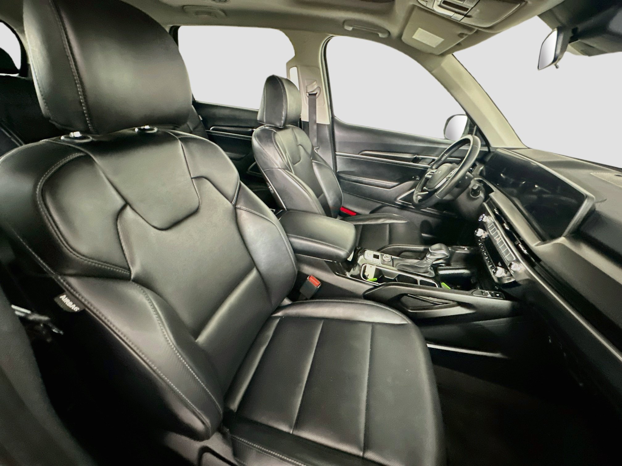 Used 2025 Kia Telluride S FWD image 34