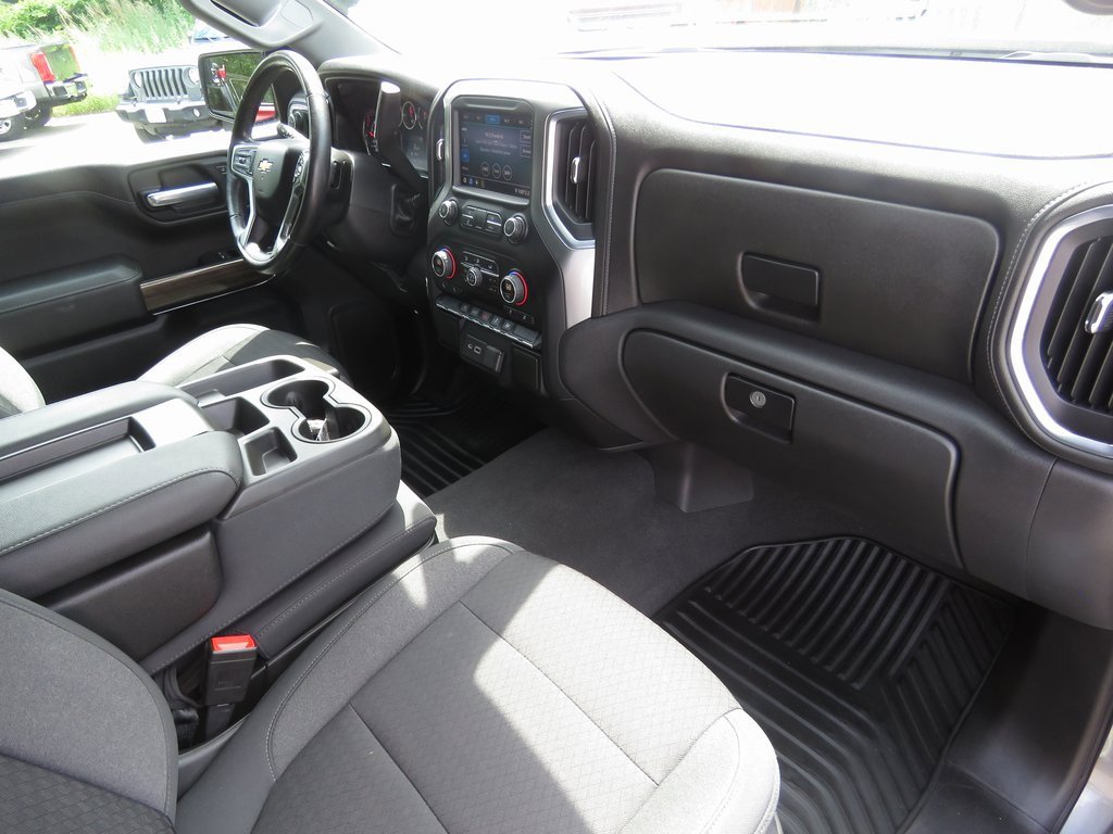 Used 2021 Chevrolet Silverado 1500 LT image 13