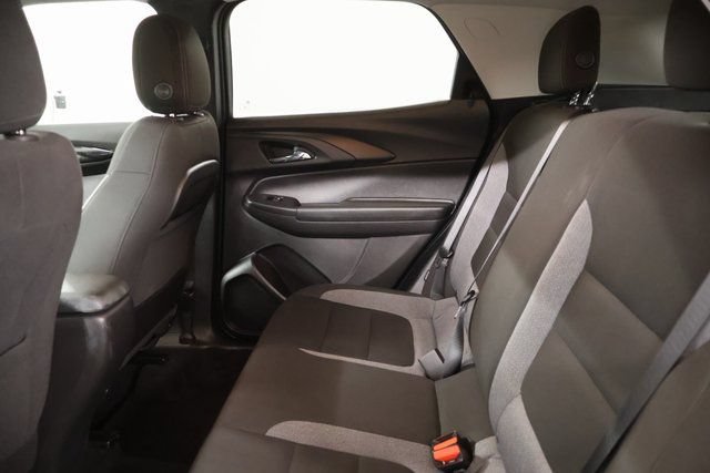 Used 2025 Chevrolet TrailBlazer LT AWD/4WD image 30