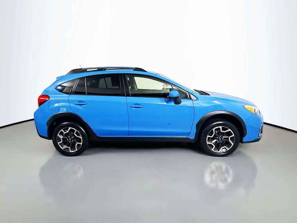 Used 2016 Subaru Crosstrek 2.0i Premium w/ Moonroof Package image 8
