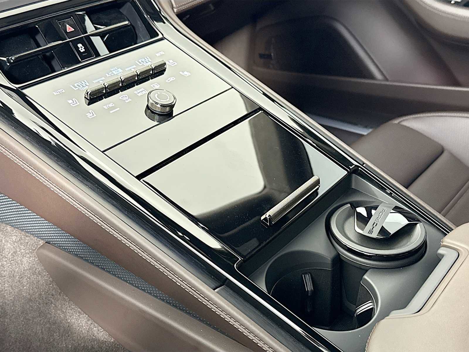 New 2025 Porsche Panamera Turbo image 21