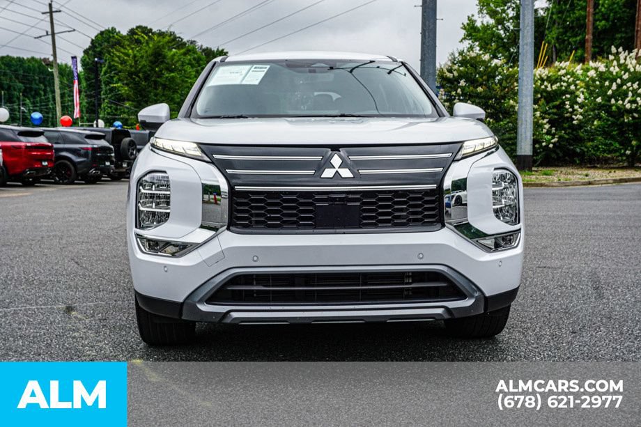 Used 2025 Mitsubishi Outlander SE FWD image 9