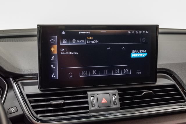 Used 2021 Audi Q5 2.0T Premium w/ Convenience Package AWD/4WD image 17