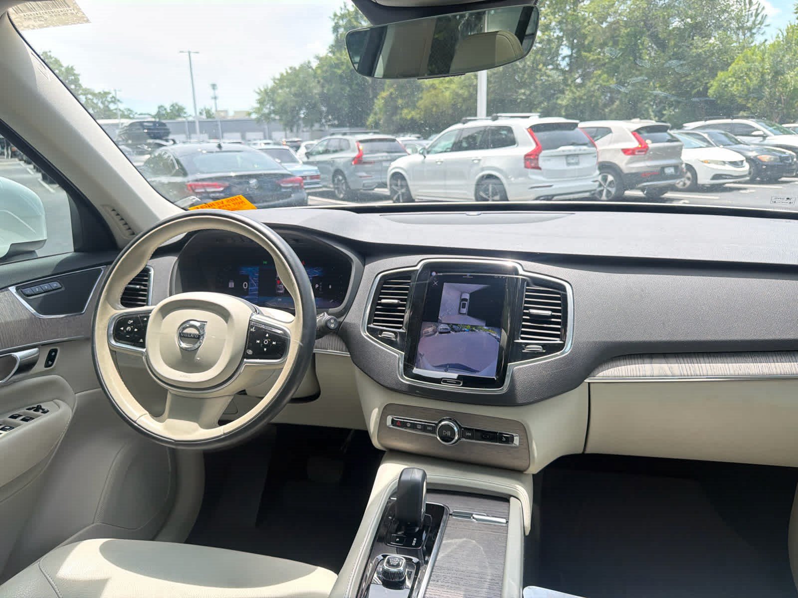 Used 2024 Volvo XC90 B6 Plus w/ Protection Package Premier AWD/4WD image 26