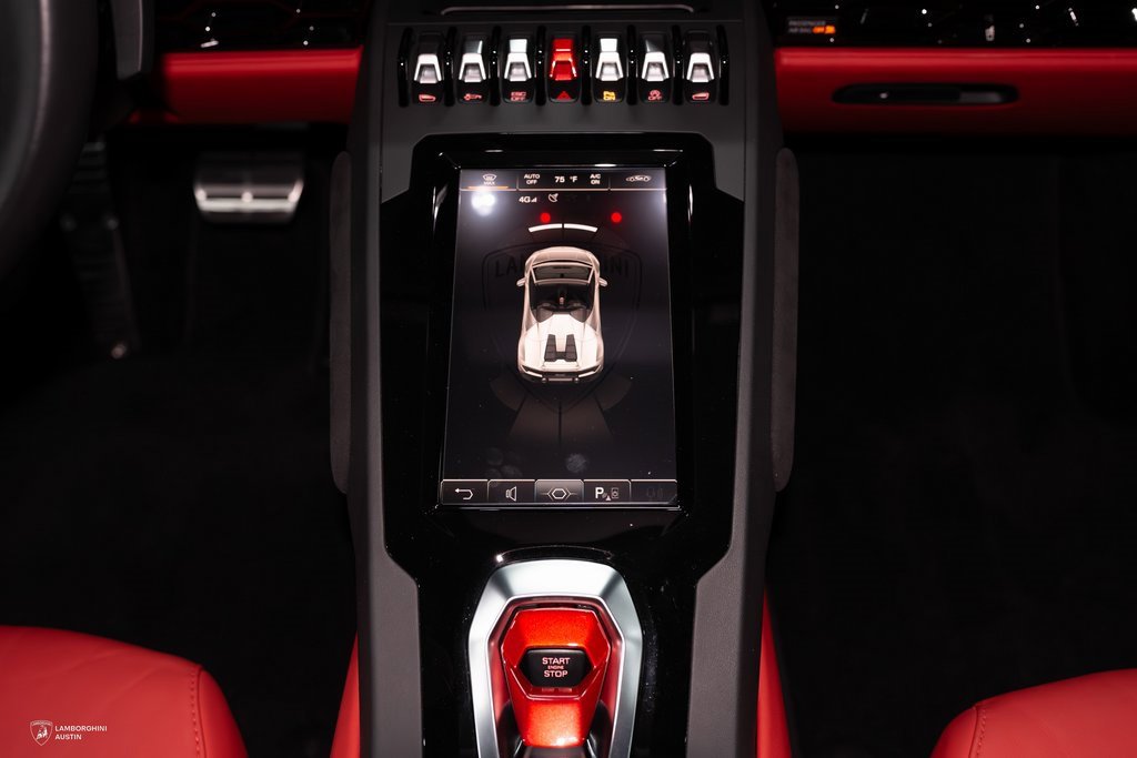 Used 2023 Lamborghini Huracan EVO image 34