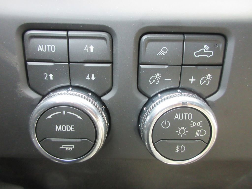 New 2026 GMC Sierra 1500 AT4 w/ AT4 Premium Package AWD/4WD image 18