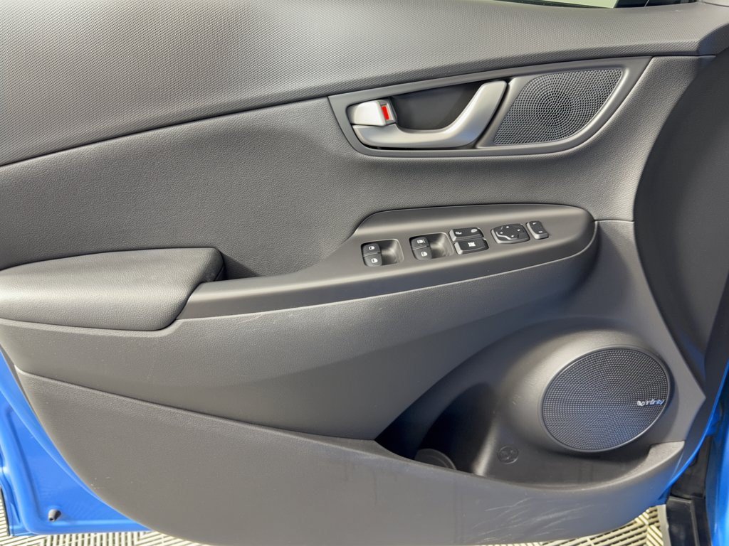 Used 2021 Hyundai Kona Ultimate AWD/4WD image 14
