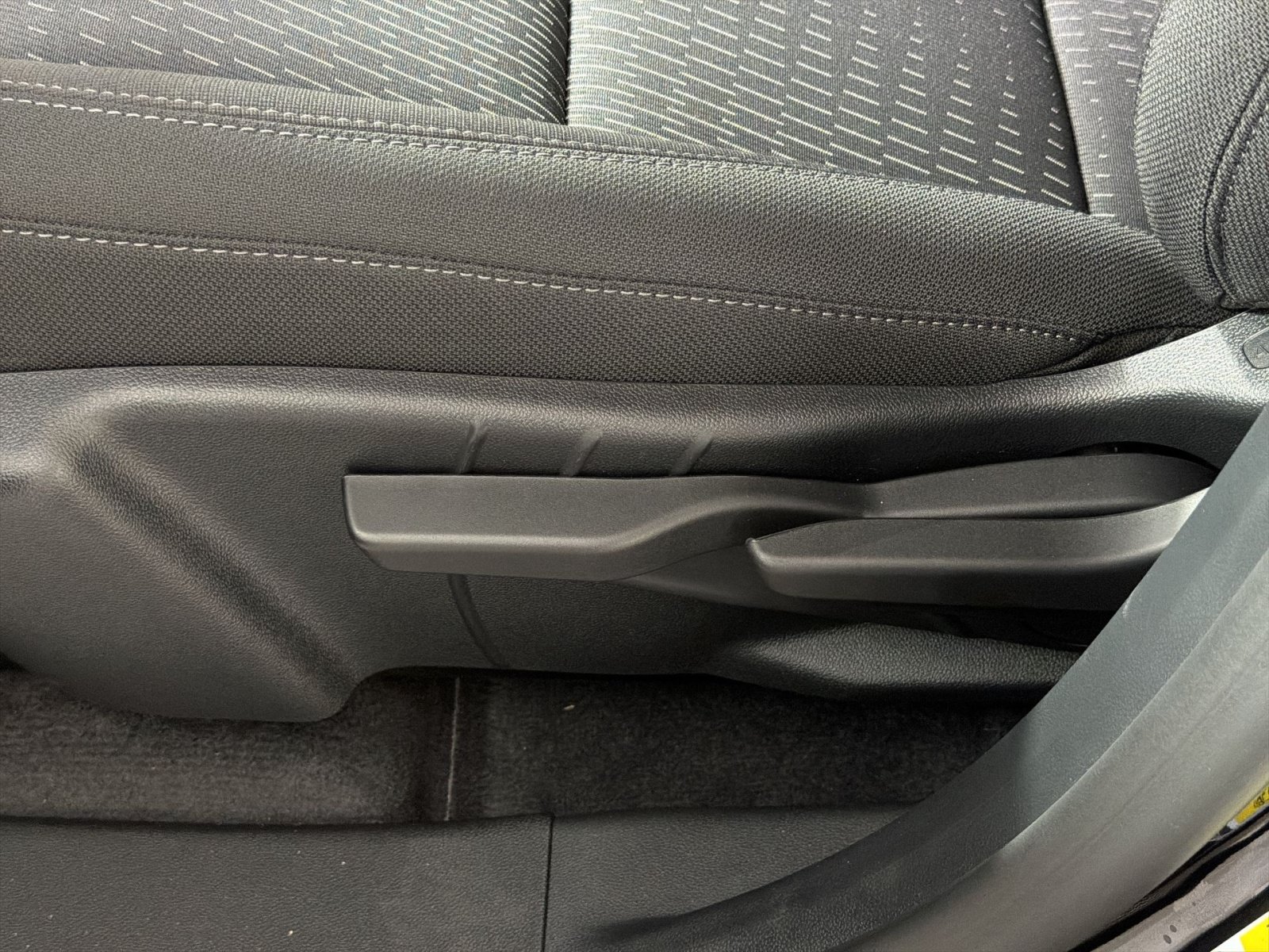New 2027 Chevrolet Equinox LT FWD image 14