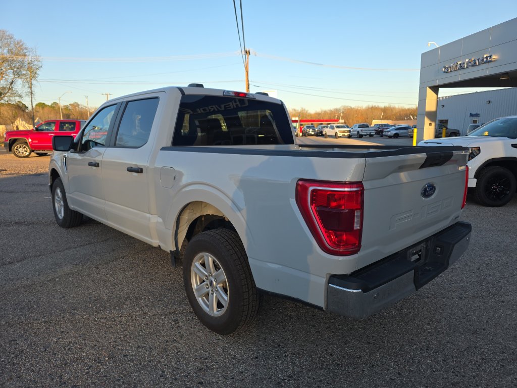 Used 2023 Ford F150 XLT image 3