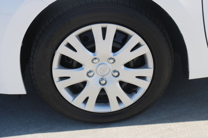 Used 2014 Toyota Corolla LE w/ Body Protection Package FWD image 9